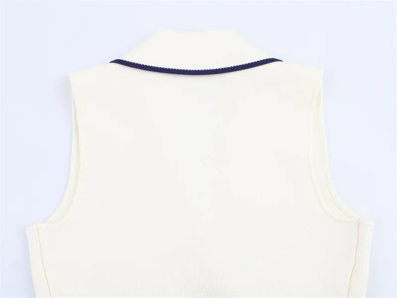 Colete de Tricô Sem Mangas – Branco com Detalhe, Estilo Casual Chic