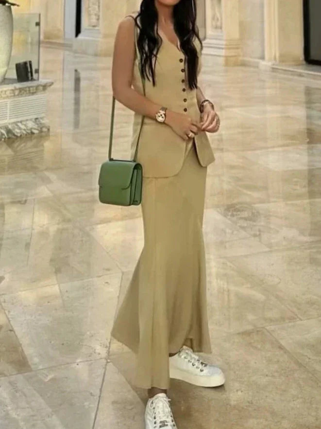 Conjunto de Colete e Saia Longa - Estilo e Elegância