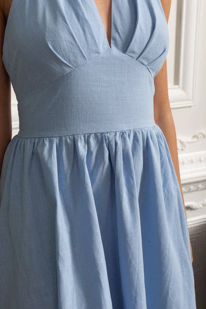 Vestido Longo em Algodão – Decote V, Alças Finas e Cintura Marcada – Estilo Oversized