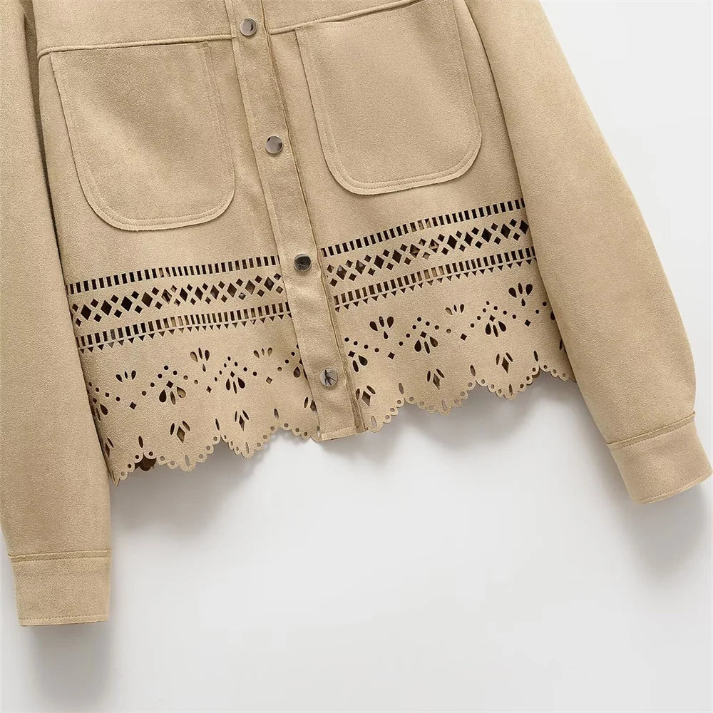 Casaco com Detalhes Vazados – Sofisticação Atemporal e Design Autoral