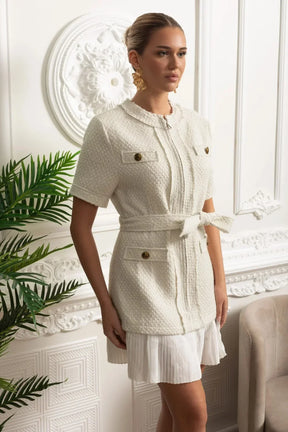 Vestido Vintage em Tweed – Elegância, Gola Redonda, Modelagem Slim e Fechamento com Zíper