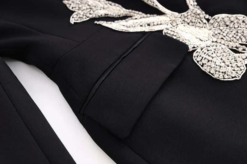 Blazer/Vestido Com bordado em Cristais - Com lapela em cetim