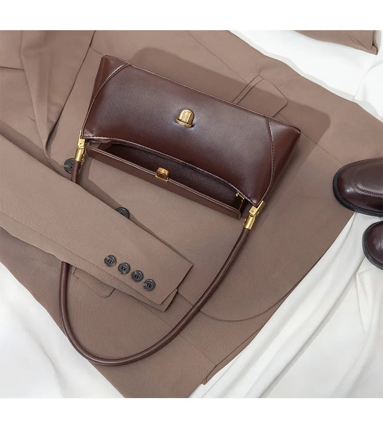 Bolsa de Ombro – Couro Ecológico, Estilo Luxo, Pequena e Elegante, Modelo Underarm/Clutch